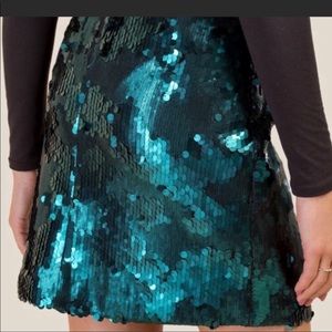 Blue Rain Metallic Sequin skirt. Size Small.